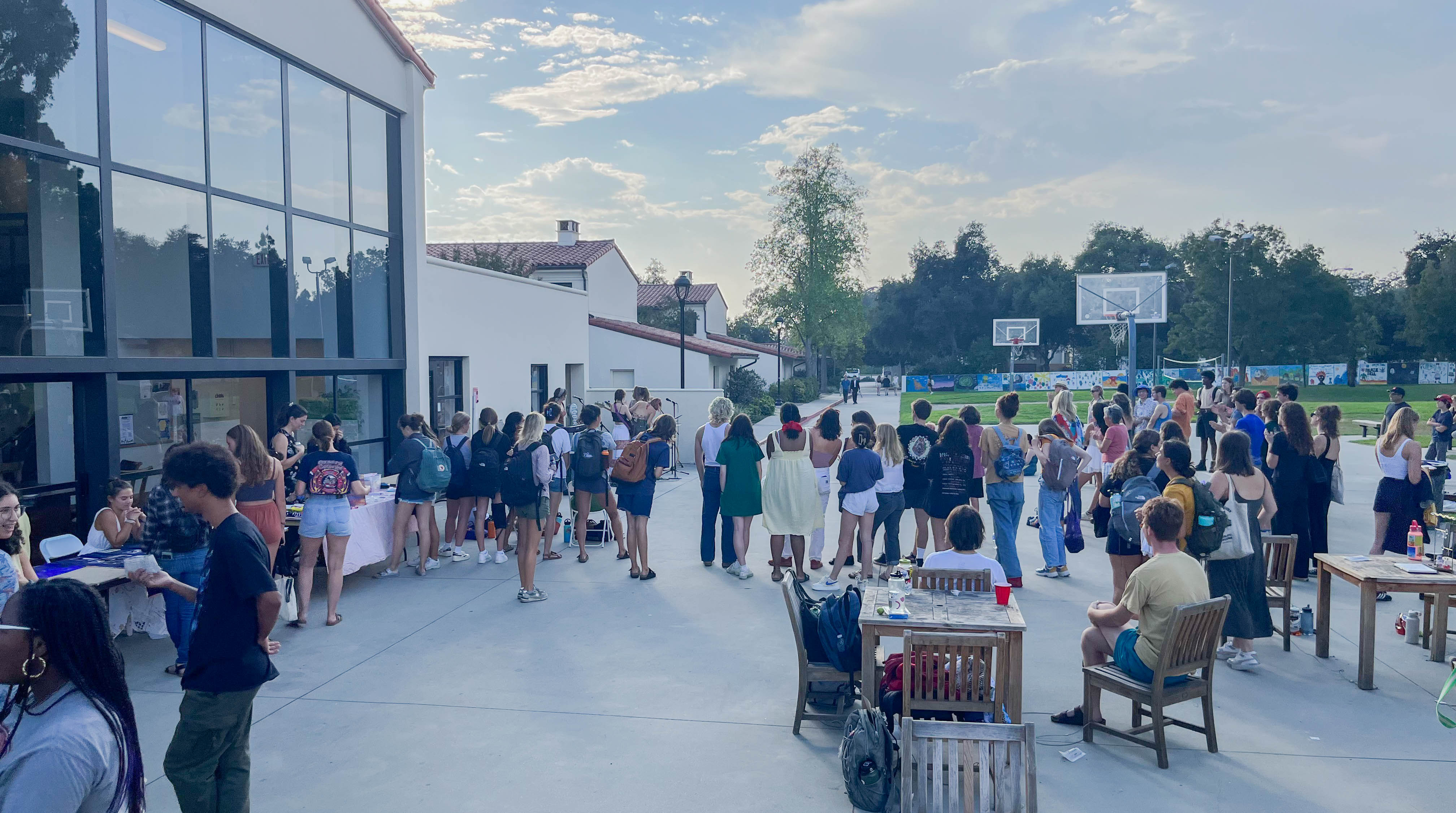 Sustainability in practice Pomona EcoReps host Walker Flea Market The Student Life