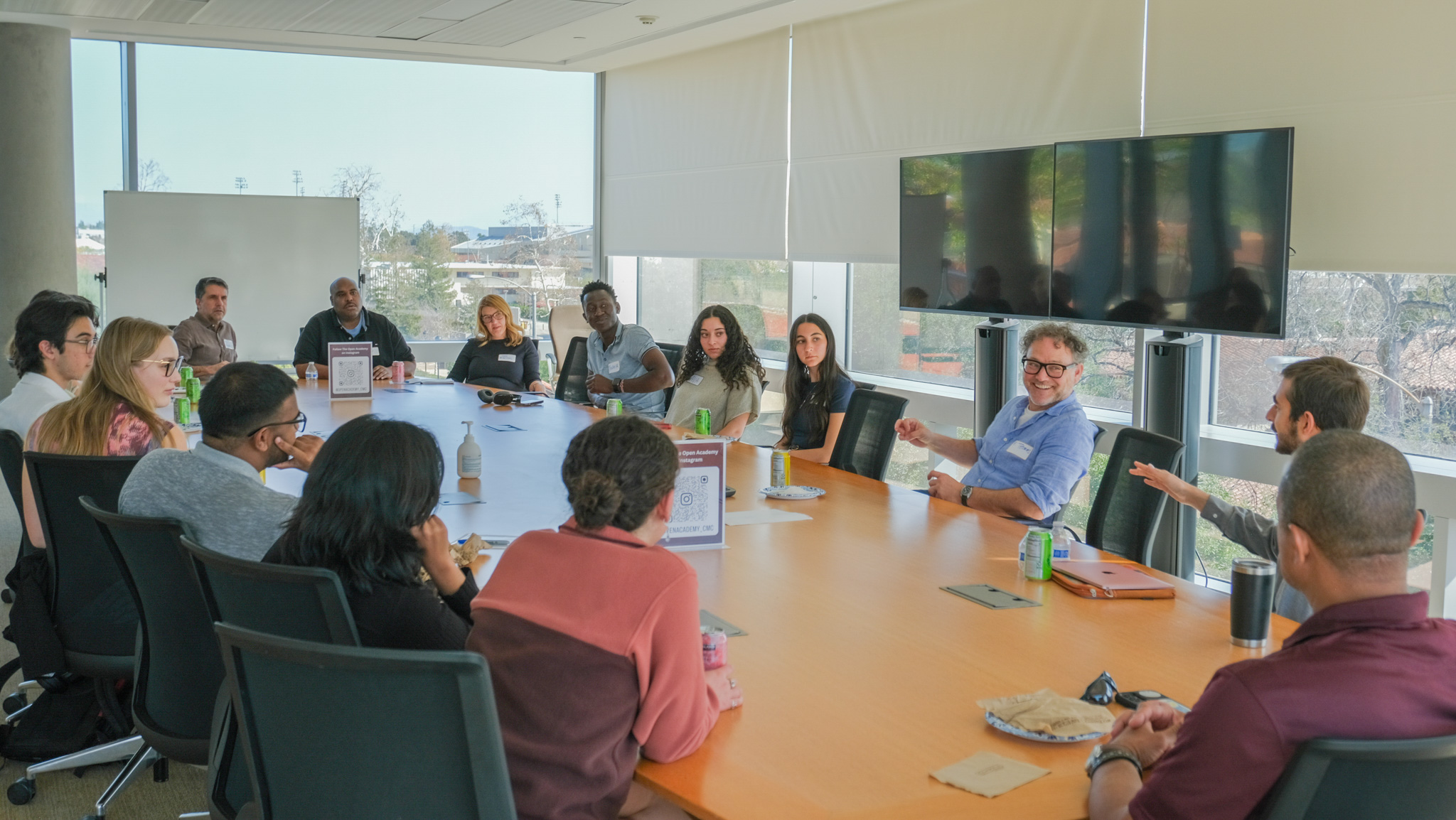 Students, faculty and alumni discuss ICE and civil unrest in Minneapolis